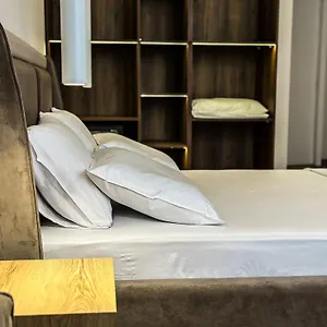 Alexander & Apartament